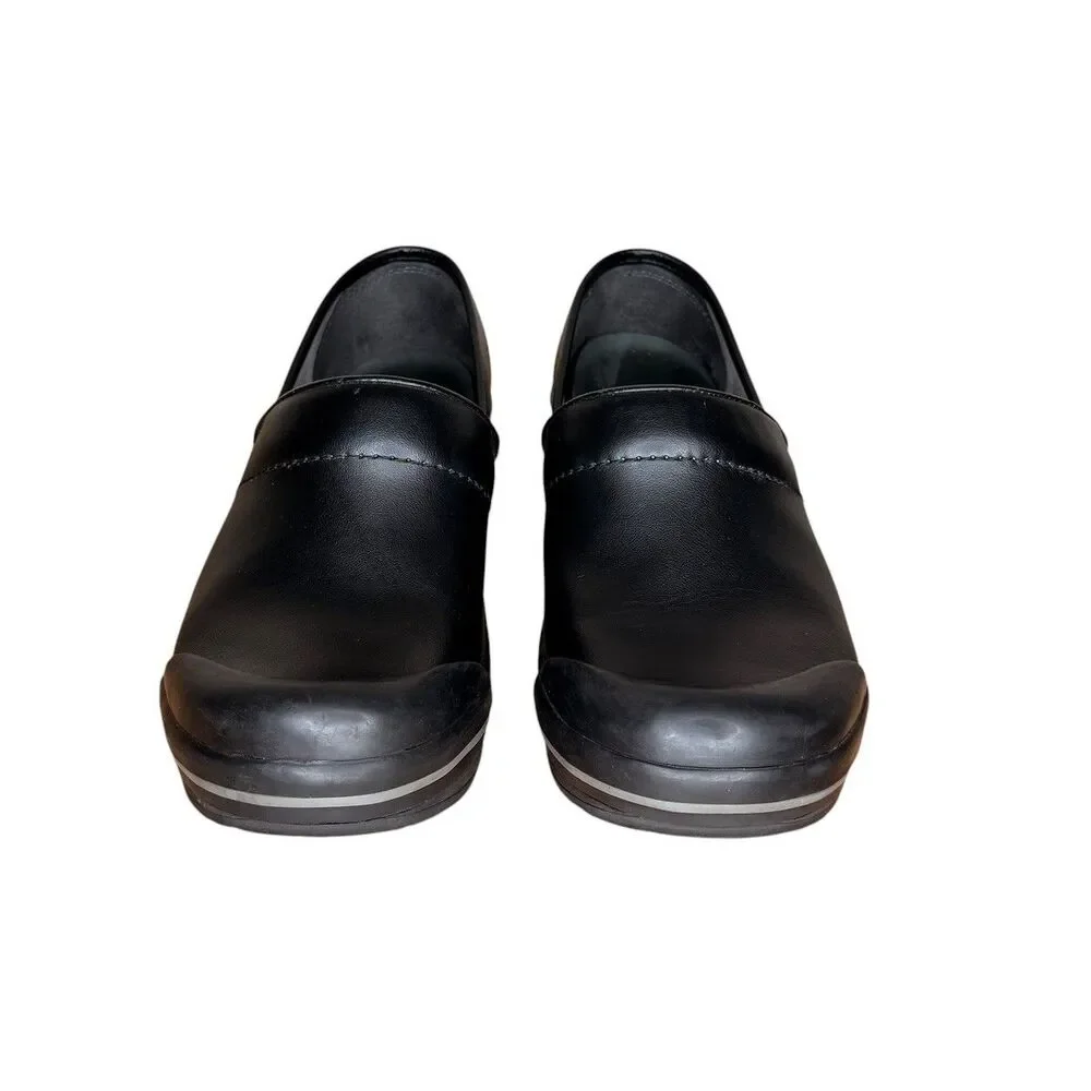 Dansko Women’s Professional Clogs Size 9.5 (EU 40) Black Leather Nursing